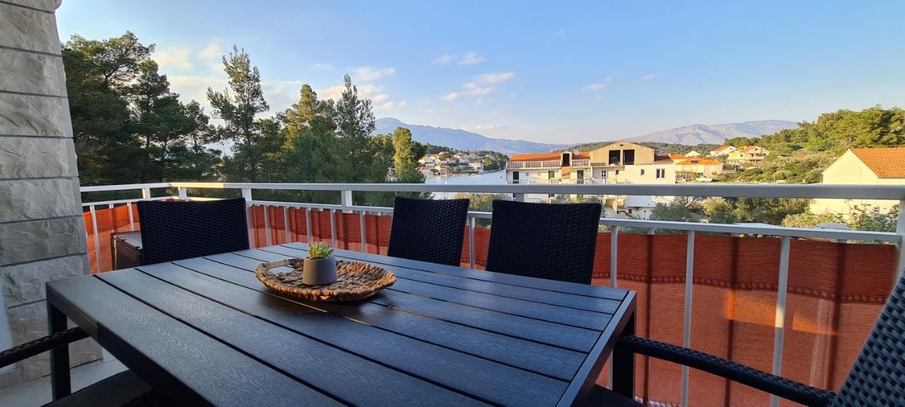 Luxury Apartments Oasis Lumbarda Buitenkant foto