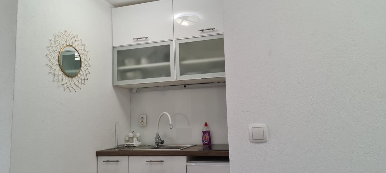 Luxury Apartments Oasis Lumbarda Buitenkant foto